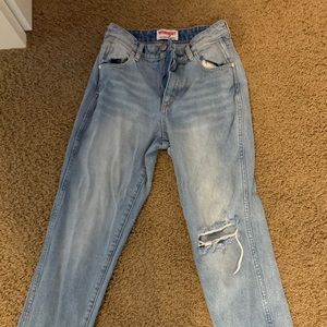 wrangler mom jeans